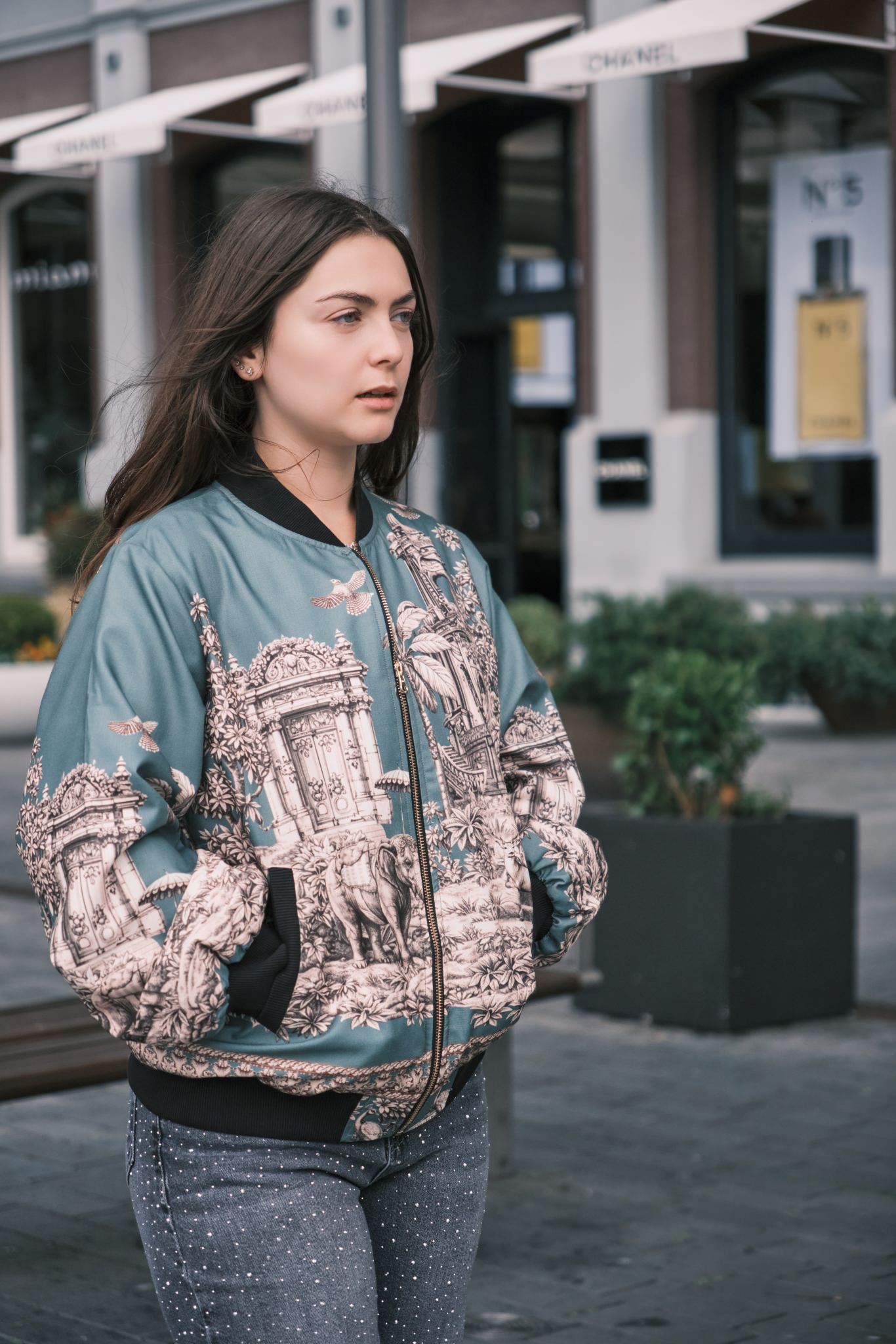 Linen Bomber